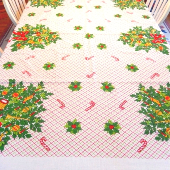 NEW VINTAGE Christmas Tablecloth Steven's Tastemaker Candy Canes And Garland - Picture 4 of 13